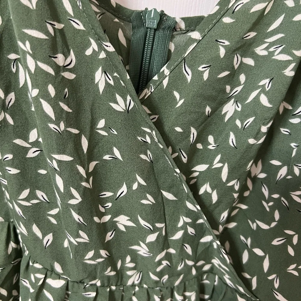 NWT Cupshe Abstract Print Chiffon Dress M - Picture 11 of 13